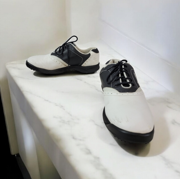 Footjoy greenjoys women's size 9.5M golf shoes. Light scuffs can use sho… - Picture 7 of 8